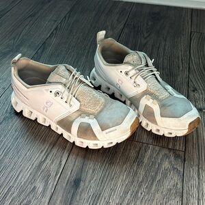 On Running Cloud 5 Terry Sneakers